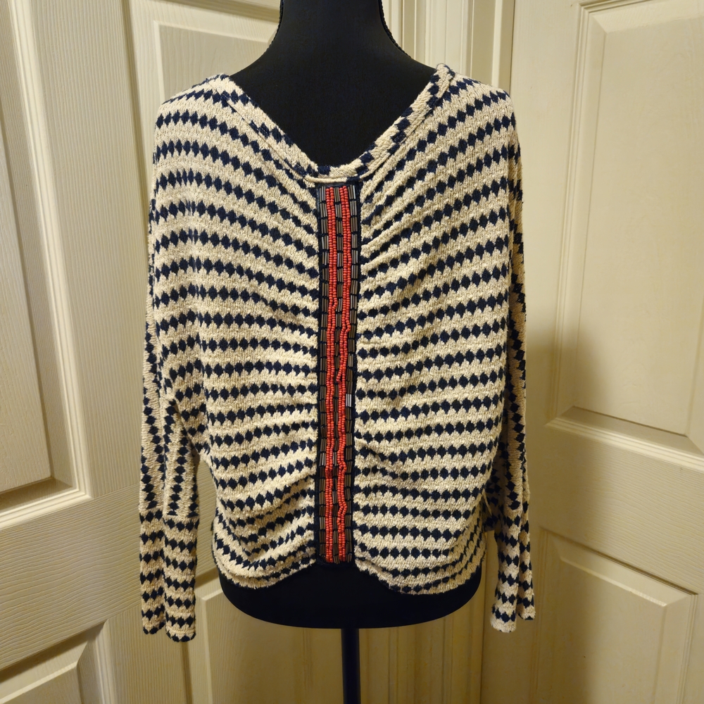 Daytrip Buckle Beaded Back Scoop Neck Artsy Striped Sweater Size Medium
